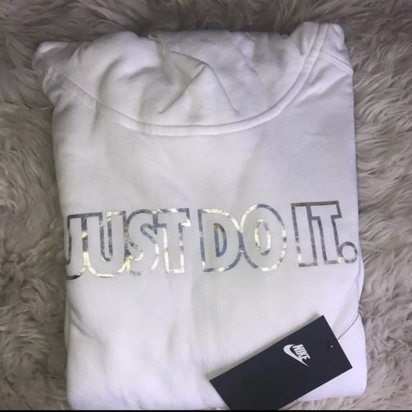 Nike Hoodie - Picture 4 of 4